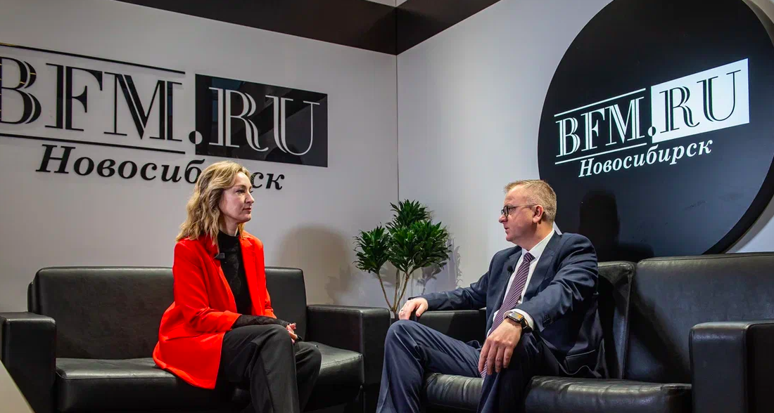 Фото 15 школ, 40 объектов и два новых санатория: о чём ещё рассказал министр строительства Богомолов на «Сибирской строительной неделе» 2